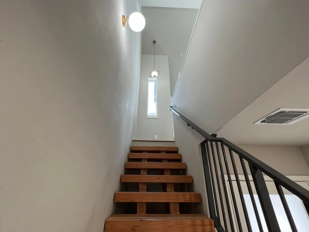 913 Duncan Lane #103 Austin, TX 78705