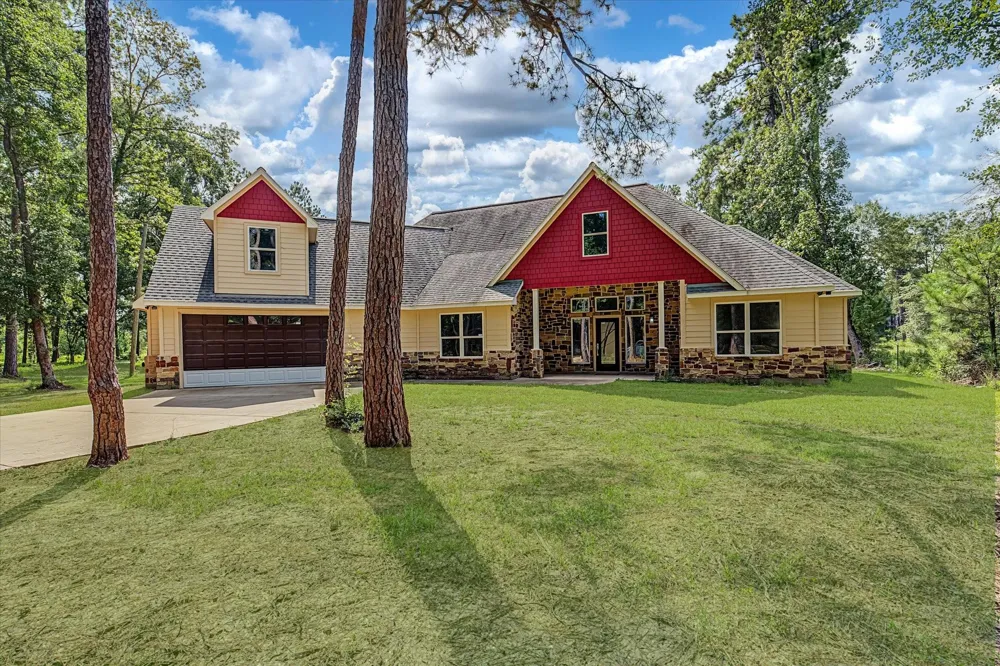 157 County Road 303 Dayton, TX 77535