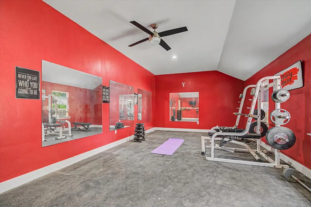 157 County Road 303 Dayton, TX 77535