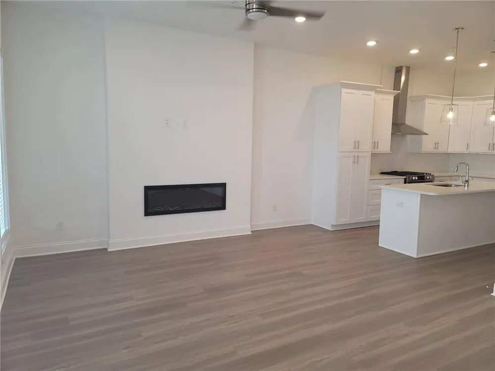 121 Pearl Street Woodstock, GA 30188