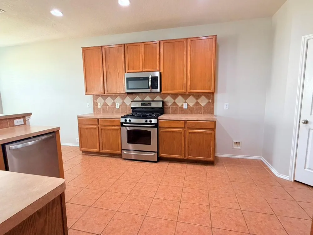 3019 Acacia Fair Lane Fresno, TX 77545