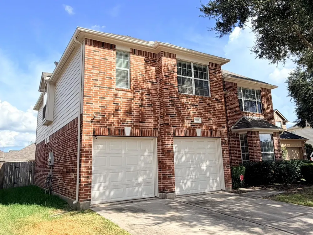 3019 Acacia Fair Lane Fresno, TX 77545