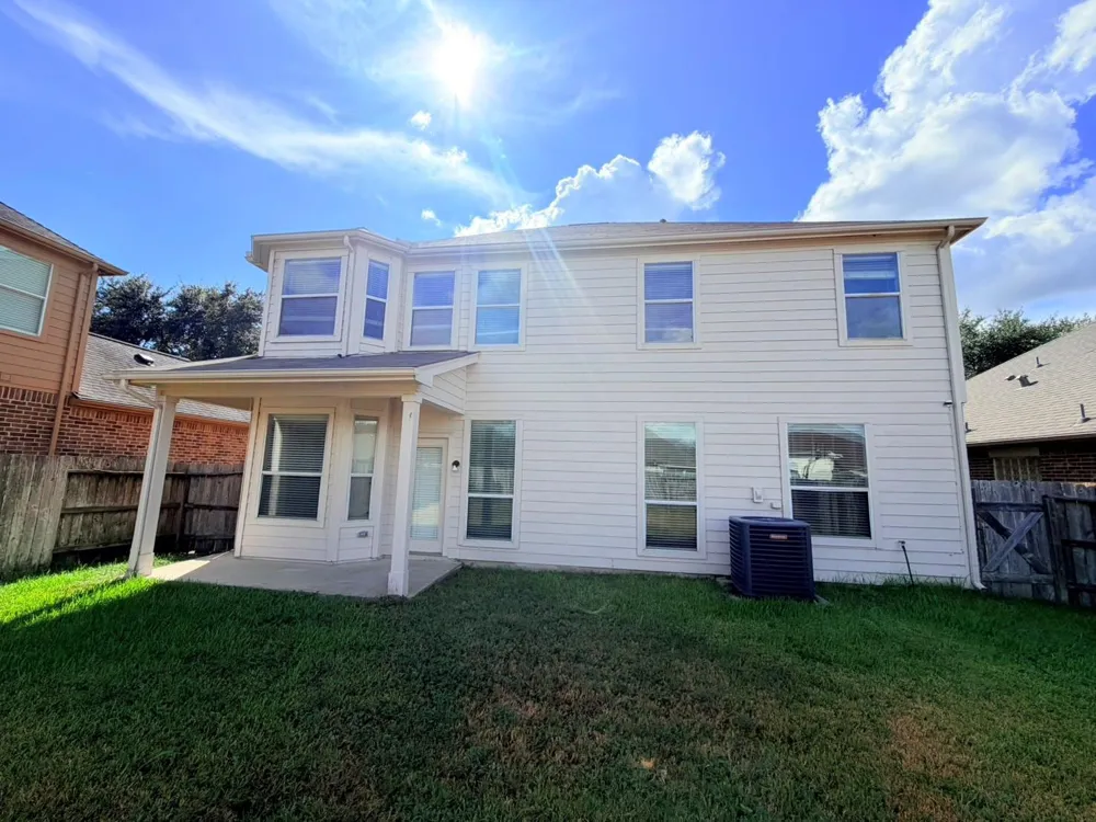 3019 Acacia Fair Lane Fresno, TX 77545