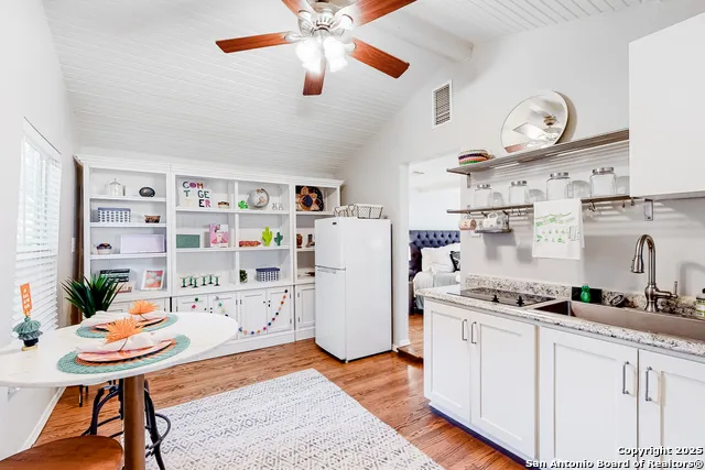619 CEDAR ST San Antonio, TX 78210