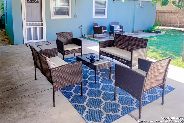 619 CEDAR ST San Antonio, TX 78210