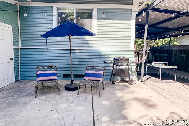 619 CEDAR ST San Antonio, TX 78210