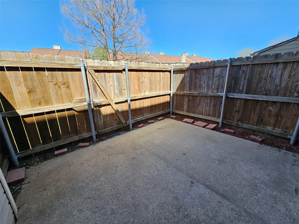 216 Samuel Boulevard #j3 Coppell, TX 75019