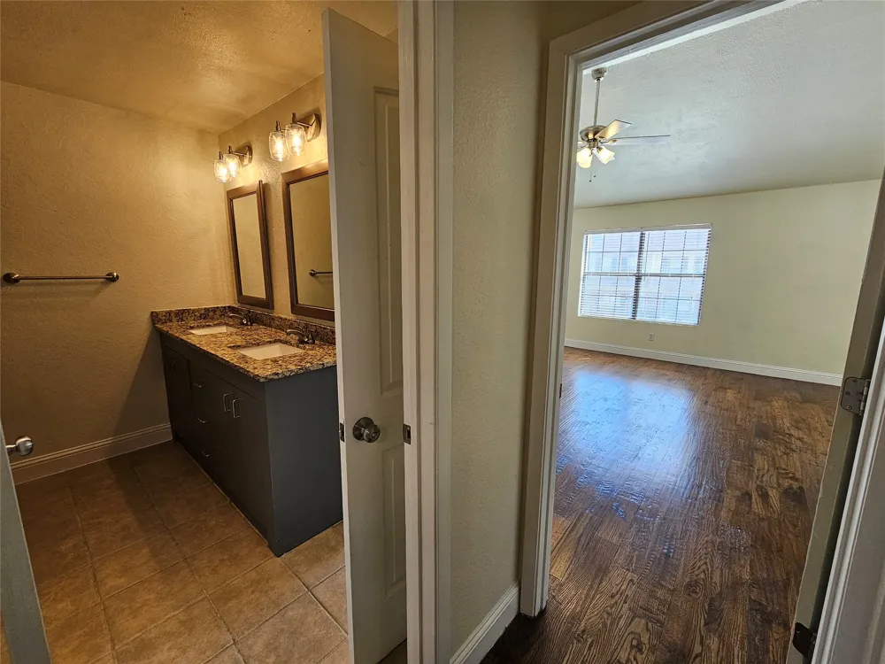 216 Samuel Boulevard #j3 Coppell, TX 75019