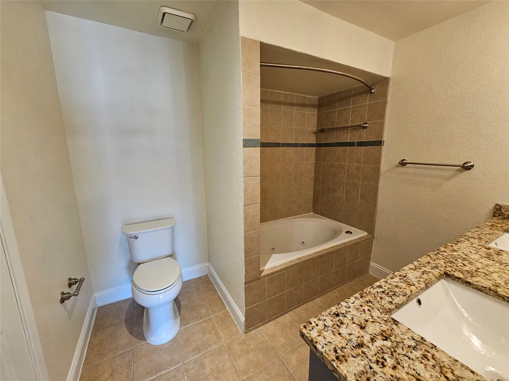 216 Samuel Boulevard #j3 Coppell, TX 75019