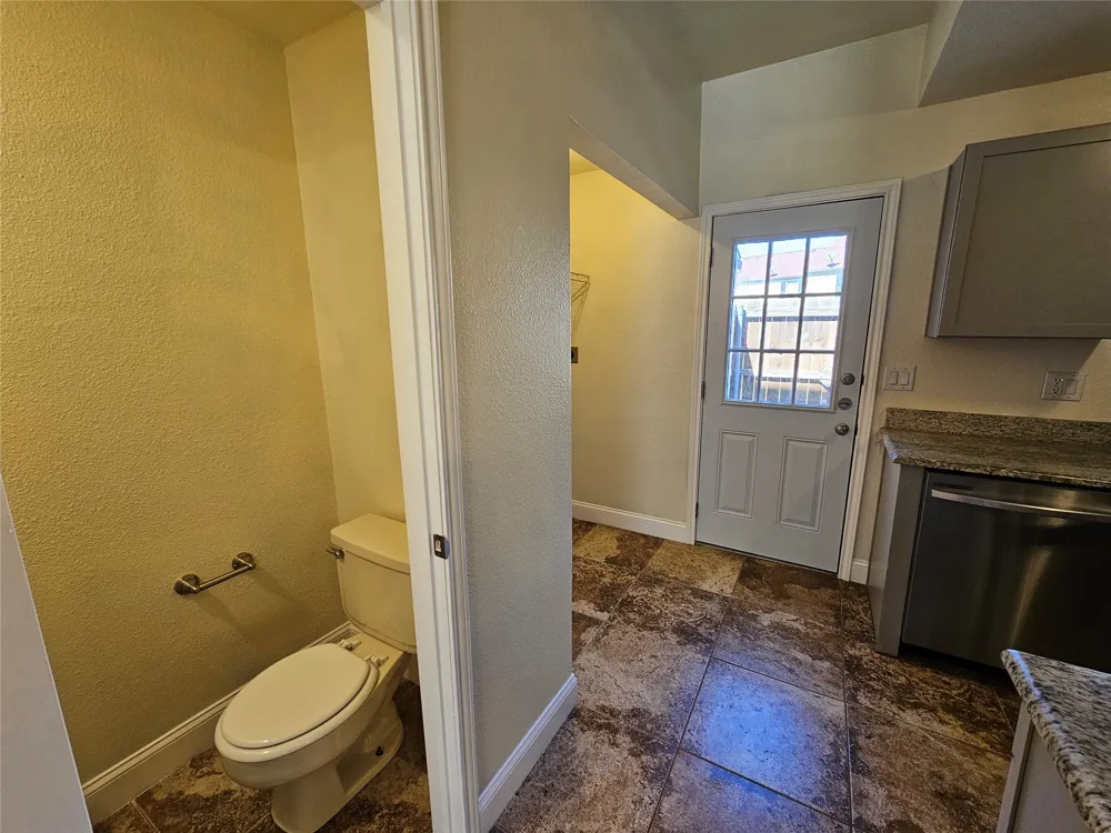 216 Samuel Boulevard #j3 Coppell, TX 75019