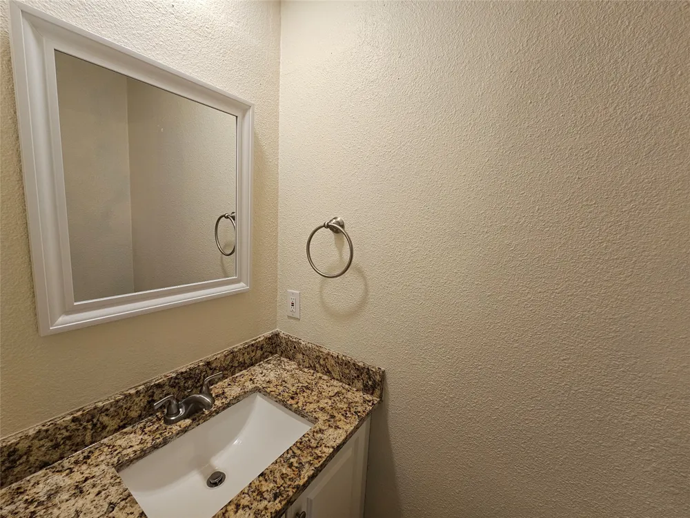 216 Samuel Boulevard #j3 Coppell, TX 75019