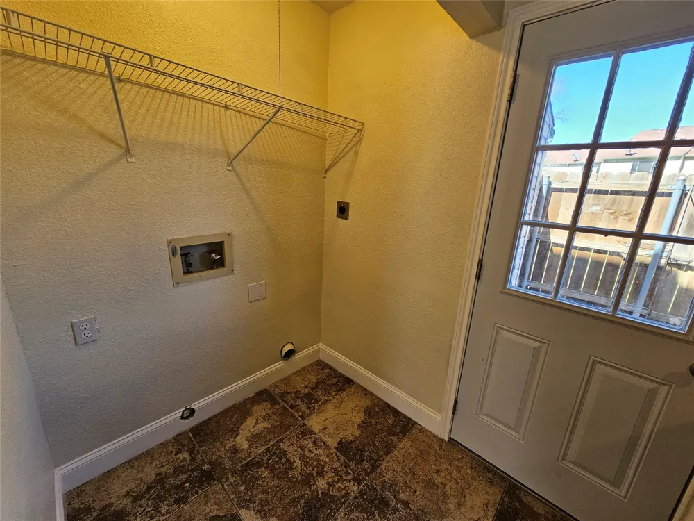 216 Samuel Boulevard #j3 Coppell, TX 75019