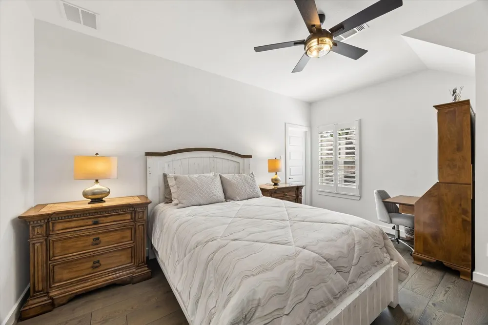 192 Somerset Point Boulevard Montgomery, TX 77316