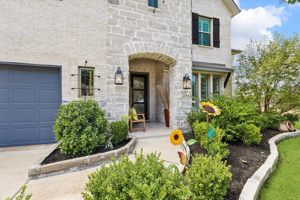 192 Somerset Point Boulevard Montgomery, TX 77316