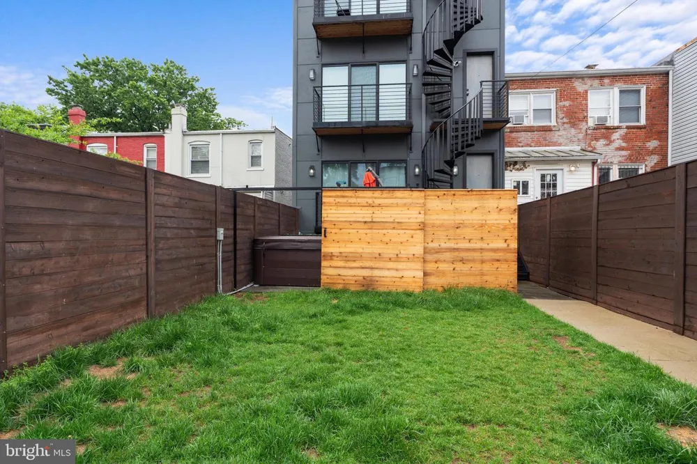 615 IRVING STREET NW #1 Washington, DC 20010