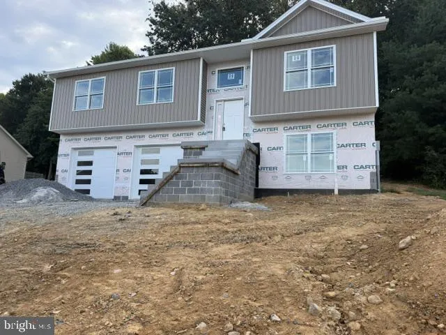 10868 DURHAM CIRCLE Waynesboro, PA 17268