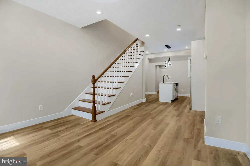 2542 OSWEGO AVENUE Baltimore, MD 21215