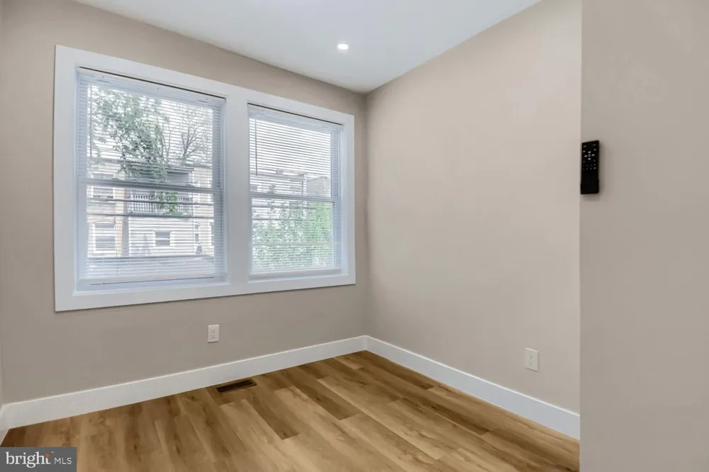 2542 OSWEGO AVENUE Baltimore, MD 21215