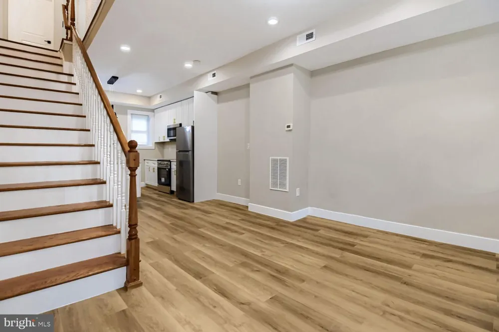 2542 OSWEGO AVENUE Baltimore, MD 21215