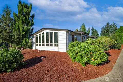 706 Dennis Street SE #11