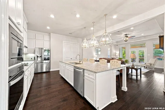 980 Water Oak Schertz, TX 78154