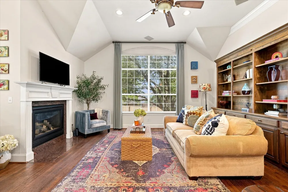 4131 Eastman Way Addison, TX 75001