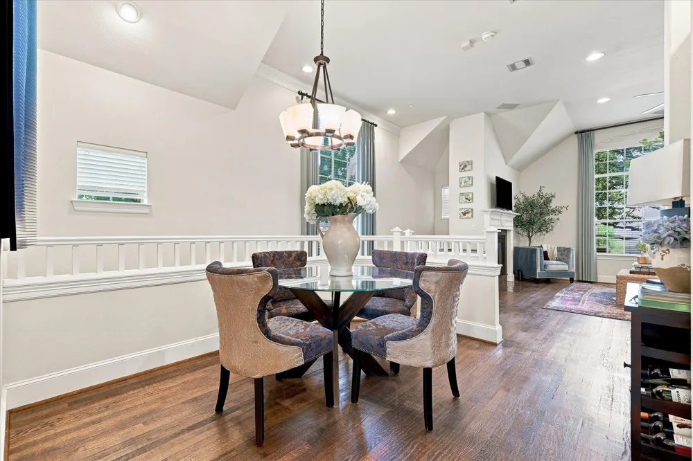 4131 Eastman Way Addison, TX 75001