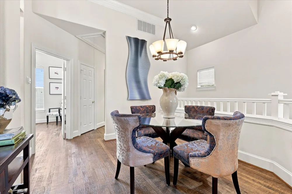 4131 Eastman Way Addison, TX 75001