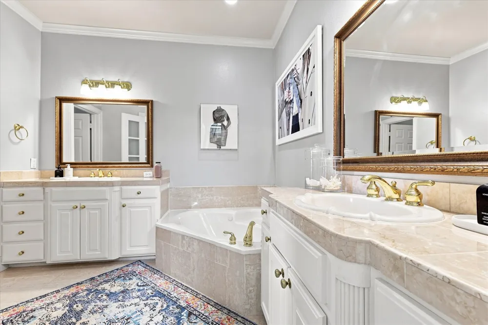 4131 Eastman Way Addison, TX 75001