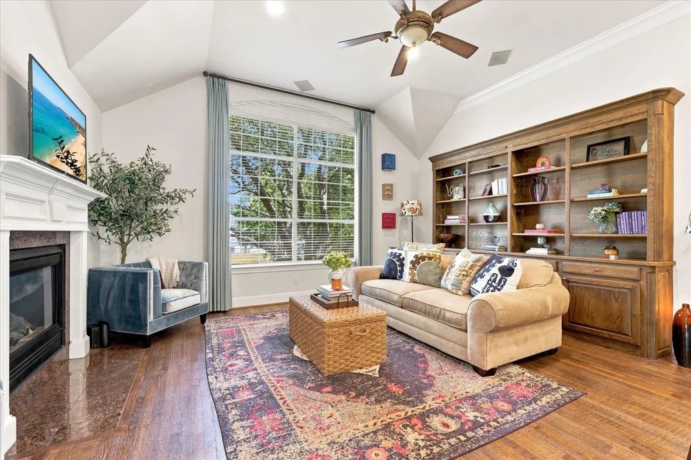 4131 Eastman Way Addison, TX 75001