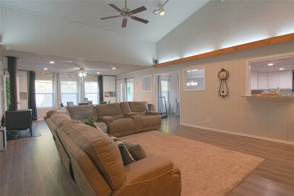 124 Freese Drive Sanger, TX 76266