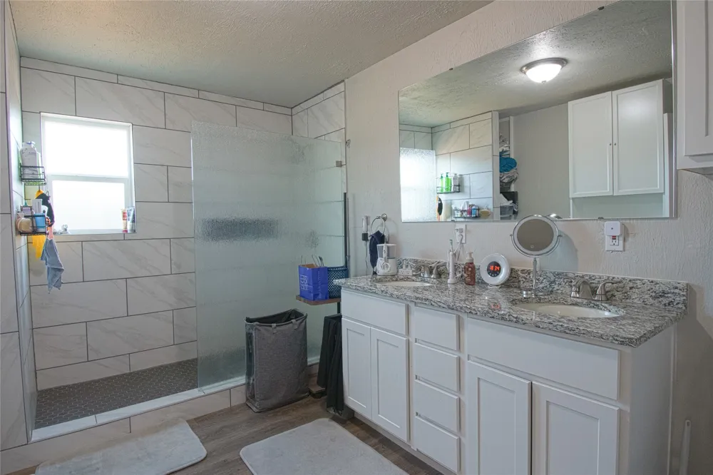 124 Freese Drive Sanger, TX 76266