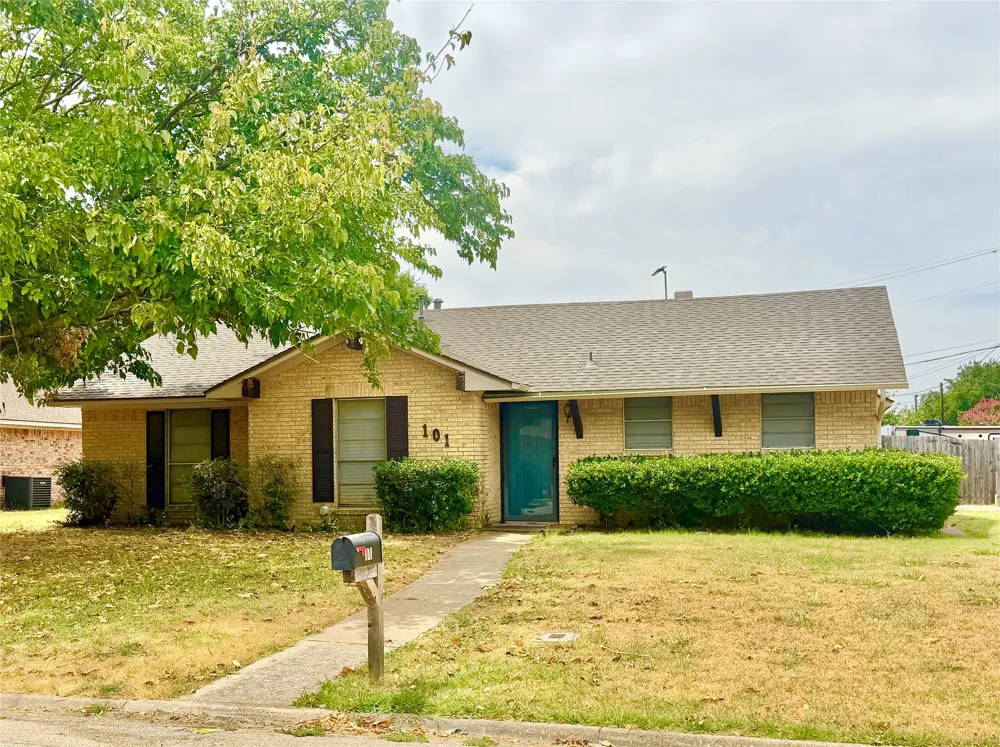 101 Diane Drive Sanger, TX 76266