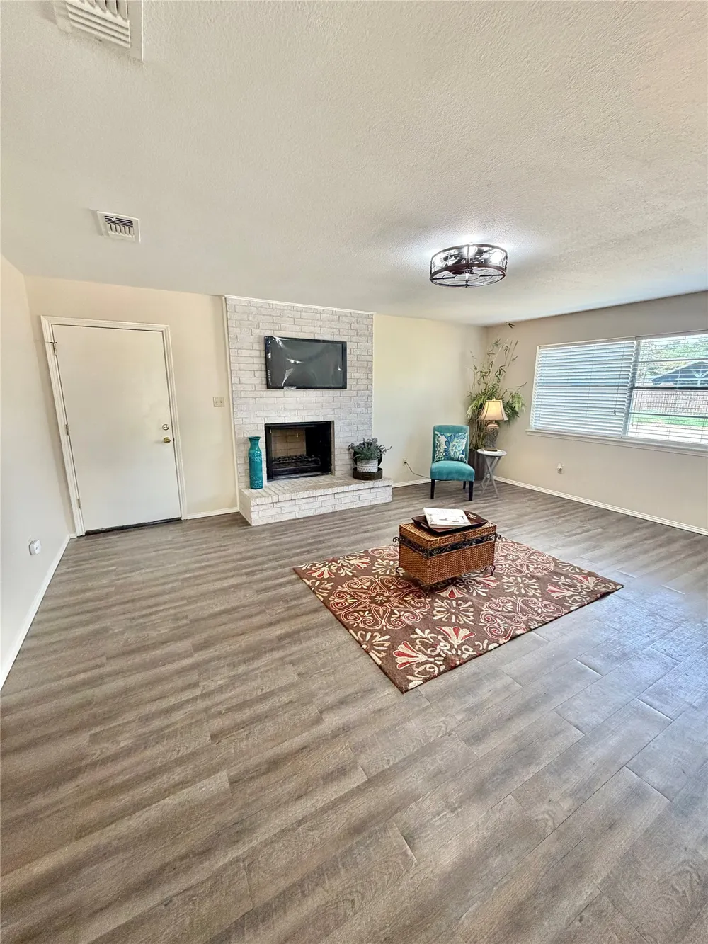 101 Diane Drive Sanger, TX 76266