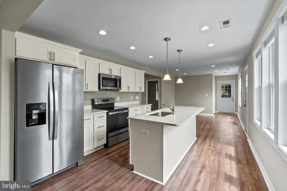 14 MONTROSE ROAD Pasadena, MD 21122