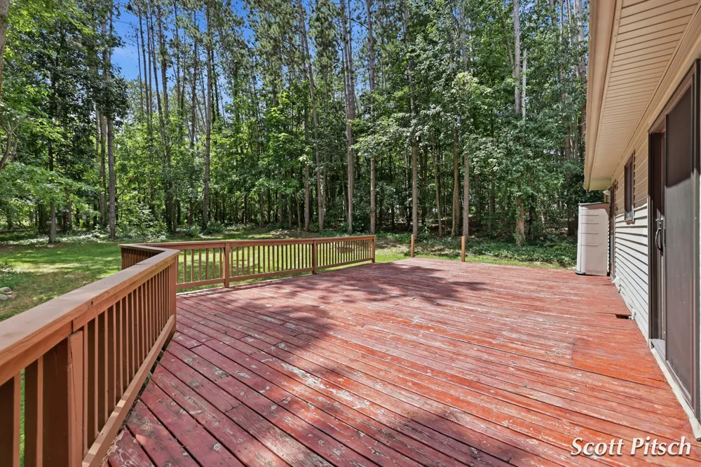1450 Payne Lake Road Middleville, MI 49333