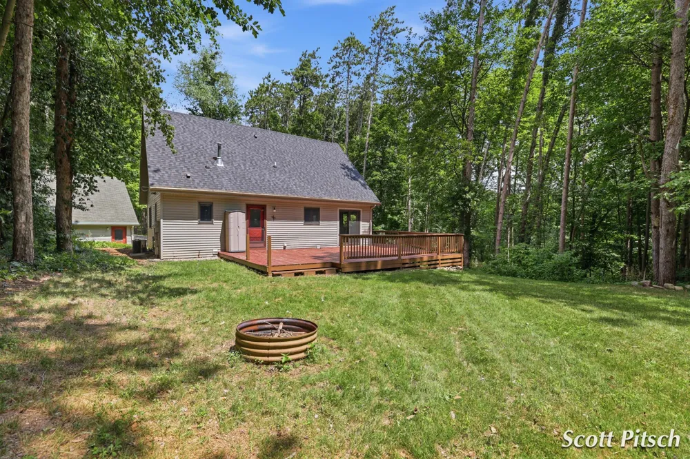 1450 Payne Lake Road Middleville, MI 49333