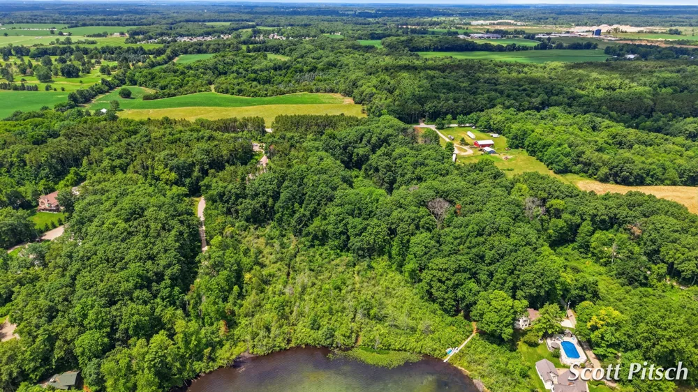 1450 Payne Lake Road Middleville, MI 49333