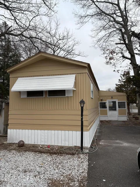 634 Aviary Way