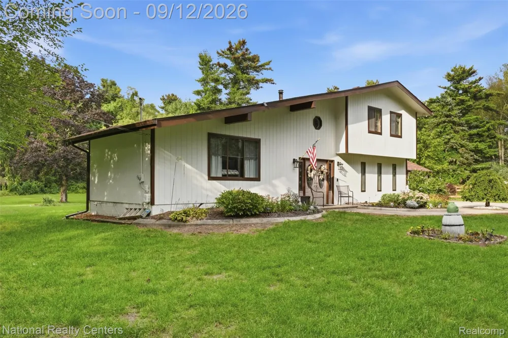 2631 Garden Road Milford Charter Township, MI 48381