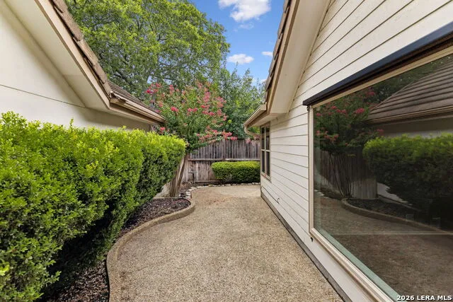 16806 Brookwood San Antonio, TX 78248