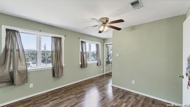 895 Lakebreeze Drive Canyon Lake, TX 78133