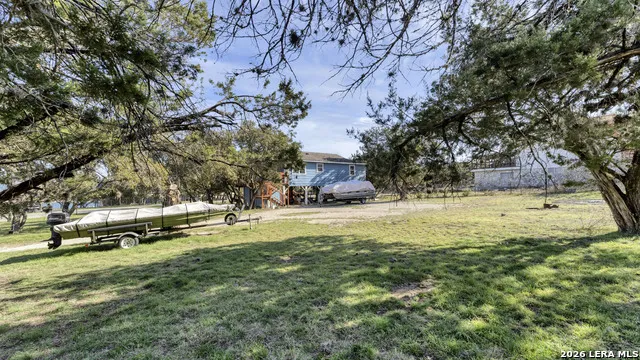 895 Lakebreeze Drive Canyon Lake, TX 78133
