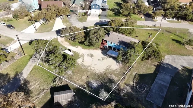 895 Lakebreeze Drive Canyon Lake, TX 78133