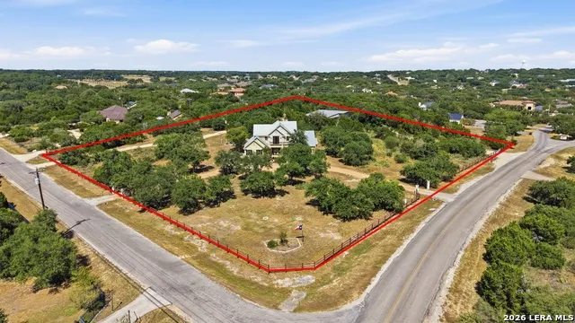 172 RIVER CHASE DR New Braunfels, TX 78132
