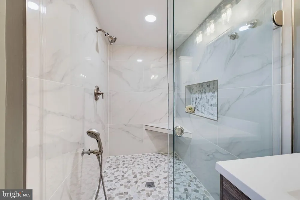 11399 BANTRY TERRACE Fairfax, VA 22030