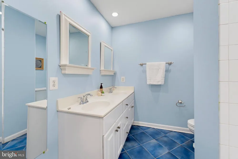 11399 BANTRY TERRACE Fairfax, VA 22030