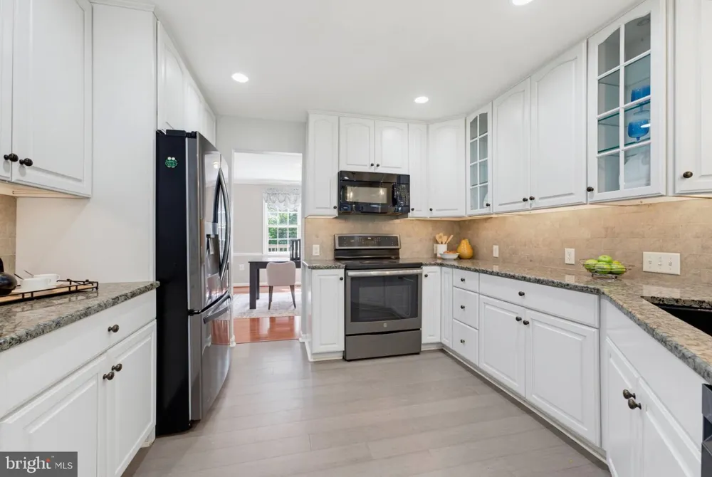 11399 BANTRY TERRACE Fairfax, VA 22030