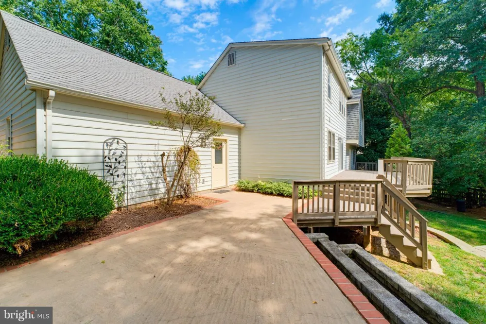 11399 BANTRY TERRACE Fairfax, VA 22030
