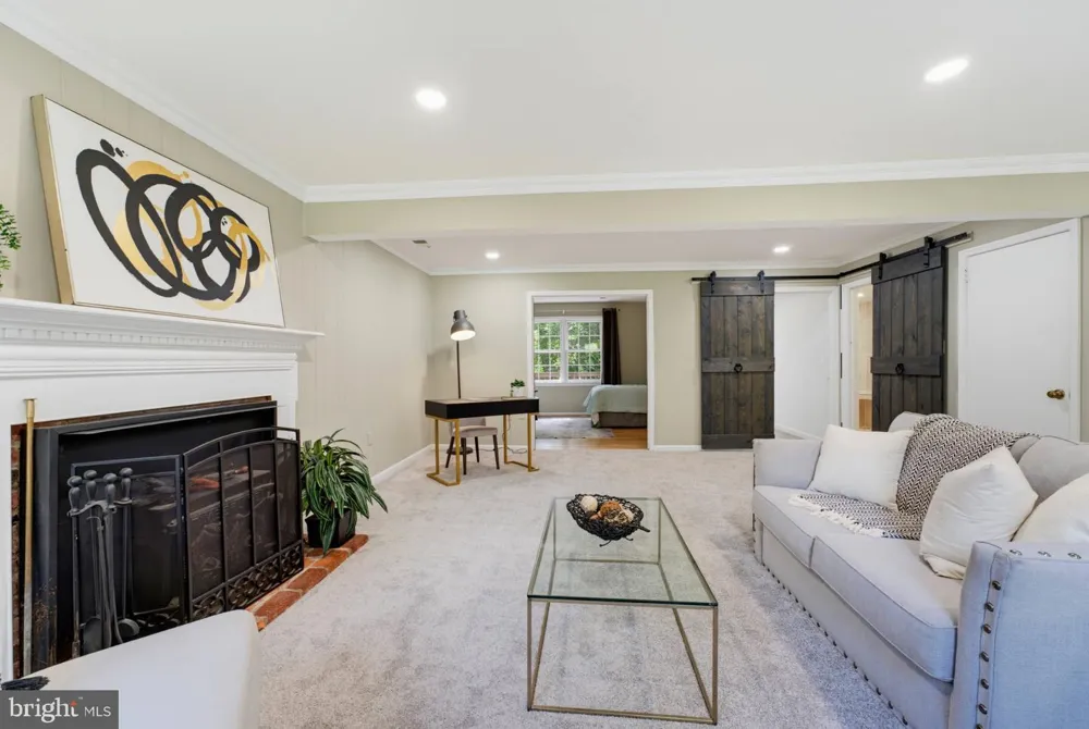 11399 BANTRY TERRACE Fairfax, VA 22030